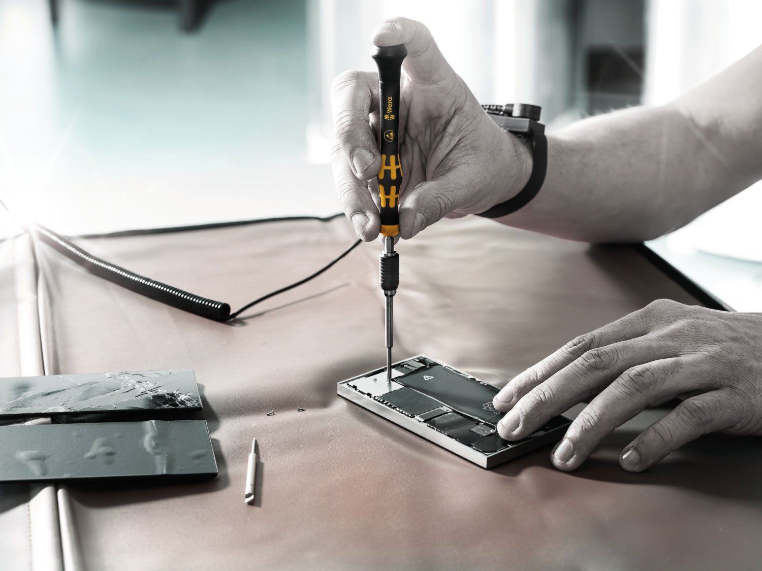 Wera - 1430 Kraftform Micro ESD Adjustable Torque Screwdrivers 0.02-0.06 Nm - 05074802001